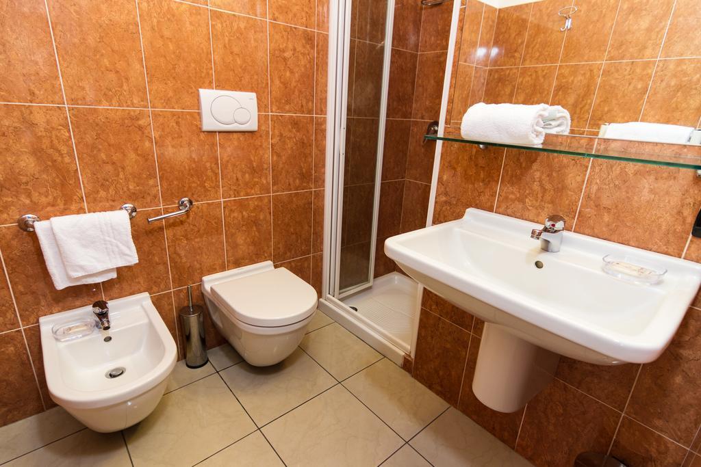Bed and Breakfast La Terrazza Aci Castello Zimmer foto