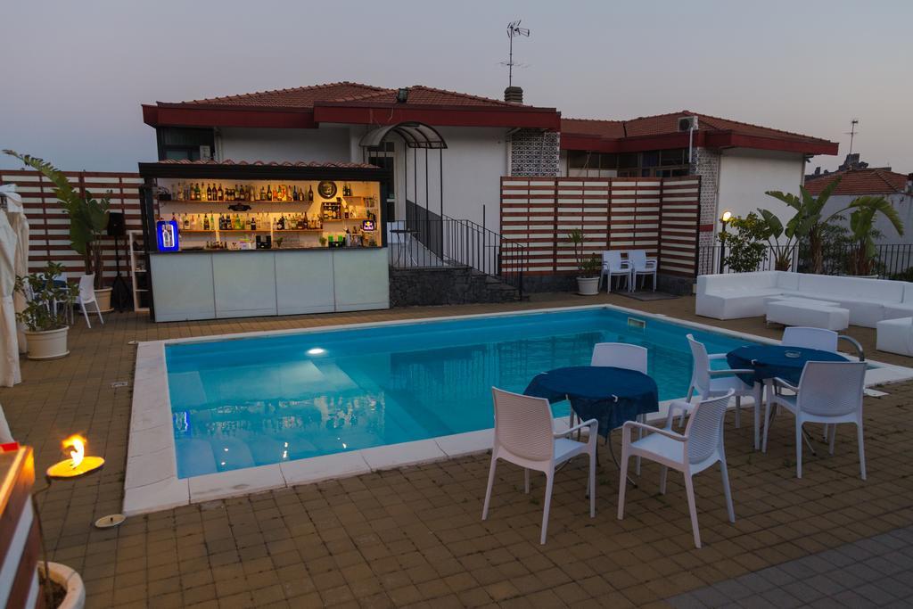 Bed and Breakfast La Terrazza Aci Castello Exterior foto